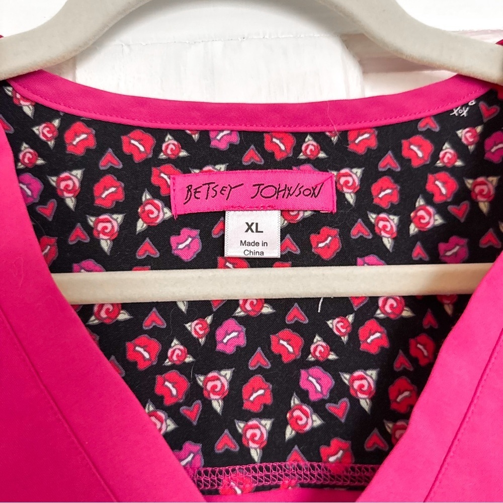 Betsey Johnson Freesia Scrub Top in Flamingo - Picture 2 of 5